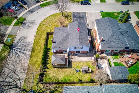 Photo 45 at 317 Ulric Crescent, WO West, Oakville