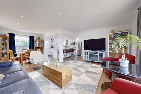 Photo 3 at 33 Electro Road, Maryvale, Toronto