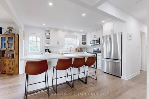 Photo 7 at 33 Electro Road, Maryvale, Toronto