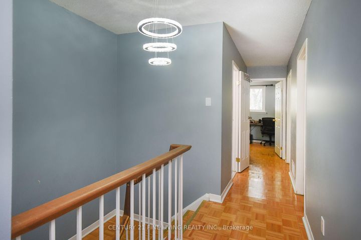 Photo 10 at 34 - 2700 Battleford Road, Meadowvale, Mississauga