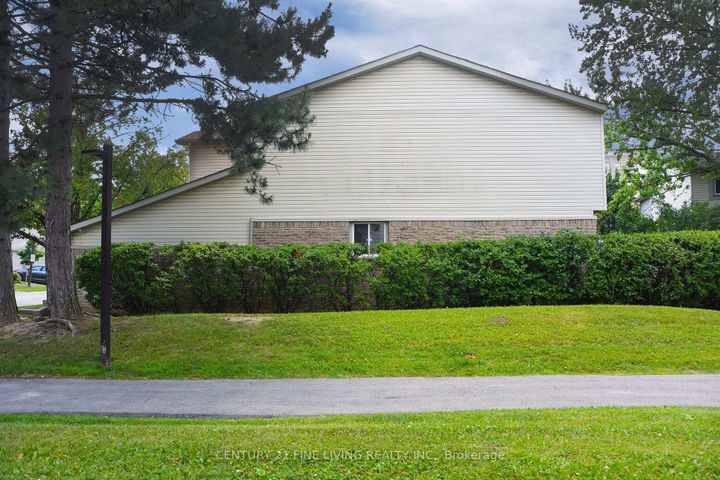 Photo 31 at 34 - 2700 Battleford Road, Meadowvale, Mississauga