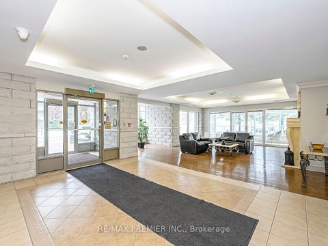Photo 2 at 414 - 2506 RUTHERFORD Road, Maple, Vaughan
