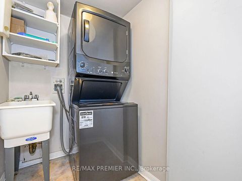 Photo 16 at 414 - 2506 RUTHERFORD Road, Maple, Vaughan