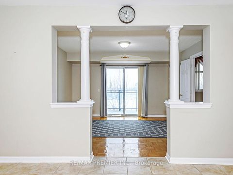 Photo 18 at 414 - 2506 RUTHERFORD Road, Maple, Vaughan