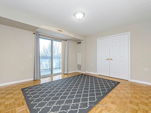 Photo 22 at 414 - 2506 RUTHERFORD Road, Maple, Vaughan