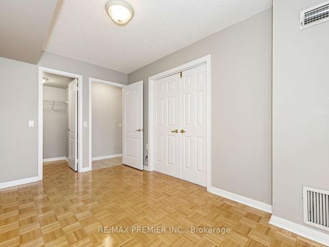 Photo 27 at 414 - 2506 RUTHERFORD Road, Maple, Vaughan