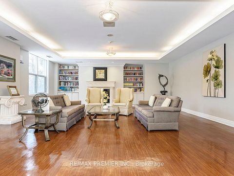 Photo 33 at 414 - 2506 RUTHERFORD Road, Maple, Vaughan