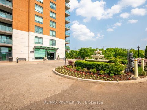 Photo 2 at 810 - 1403 Royal York Road, Humber Heights, Toronto