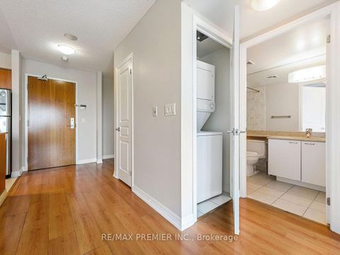 Photo 28 at 810 - 1403 Royal York Road, Humber Heights, Toronto