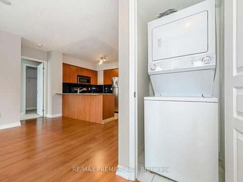 Photo 29 at 810 - 1403 Royal York Road, Humber Heights, Toronto