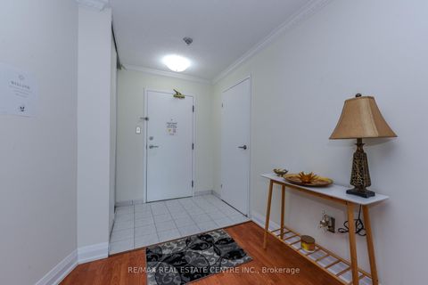 Photo 10 at 503 - 5 Rowntree Road, Jamestown, Toronto