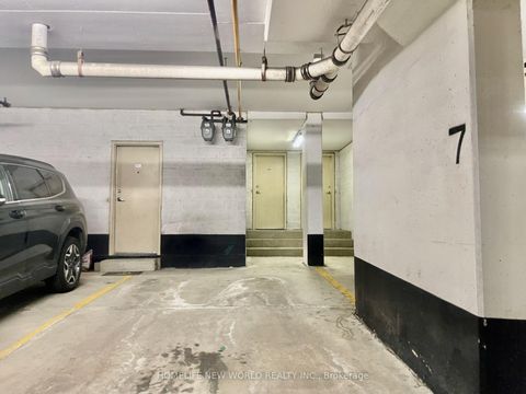 Photo 18 at 604 - 11 Everson Drive, Willowdale East, Toronto