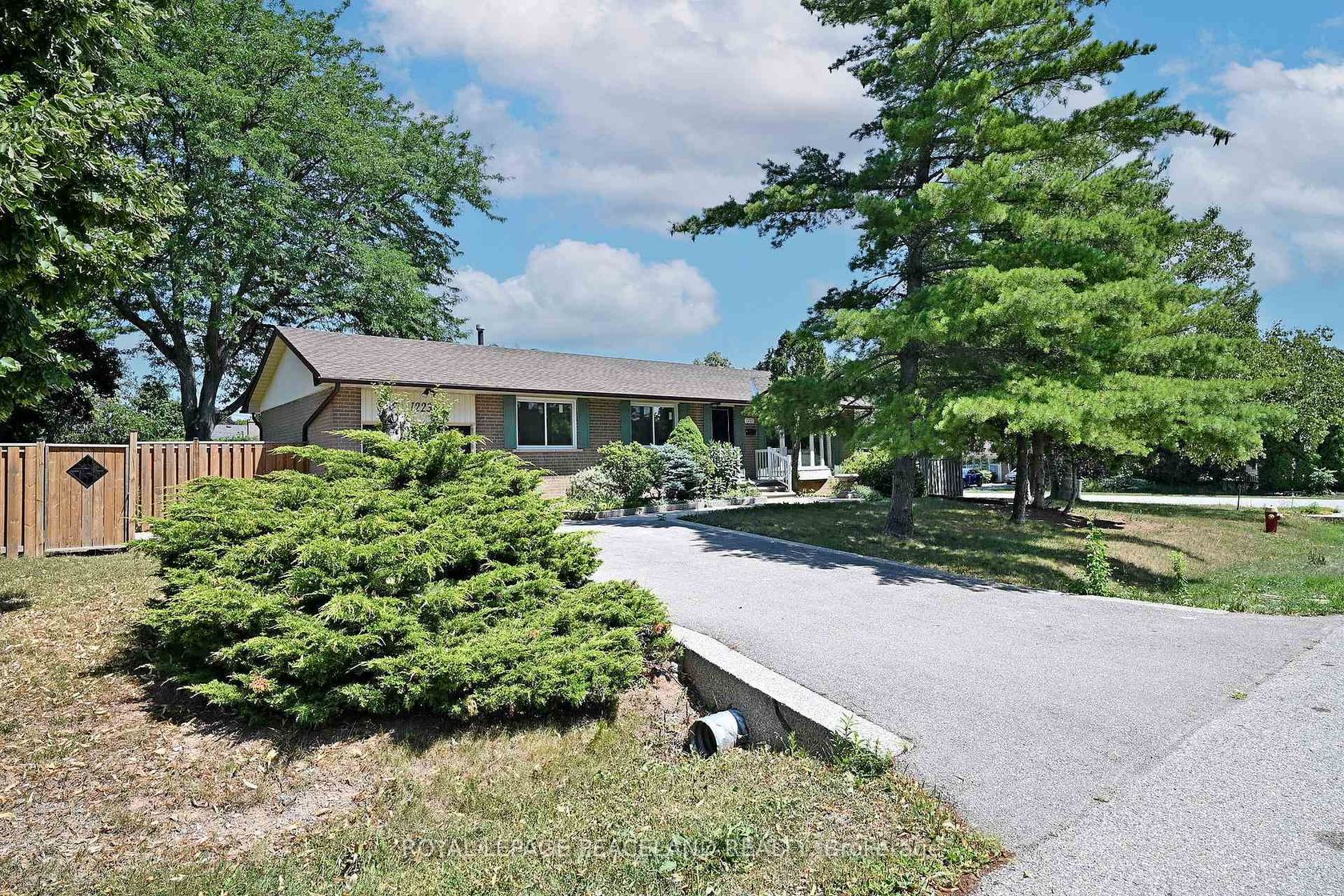 1223 Redbank Crescent, CP College Park, Oakville 