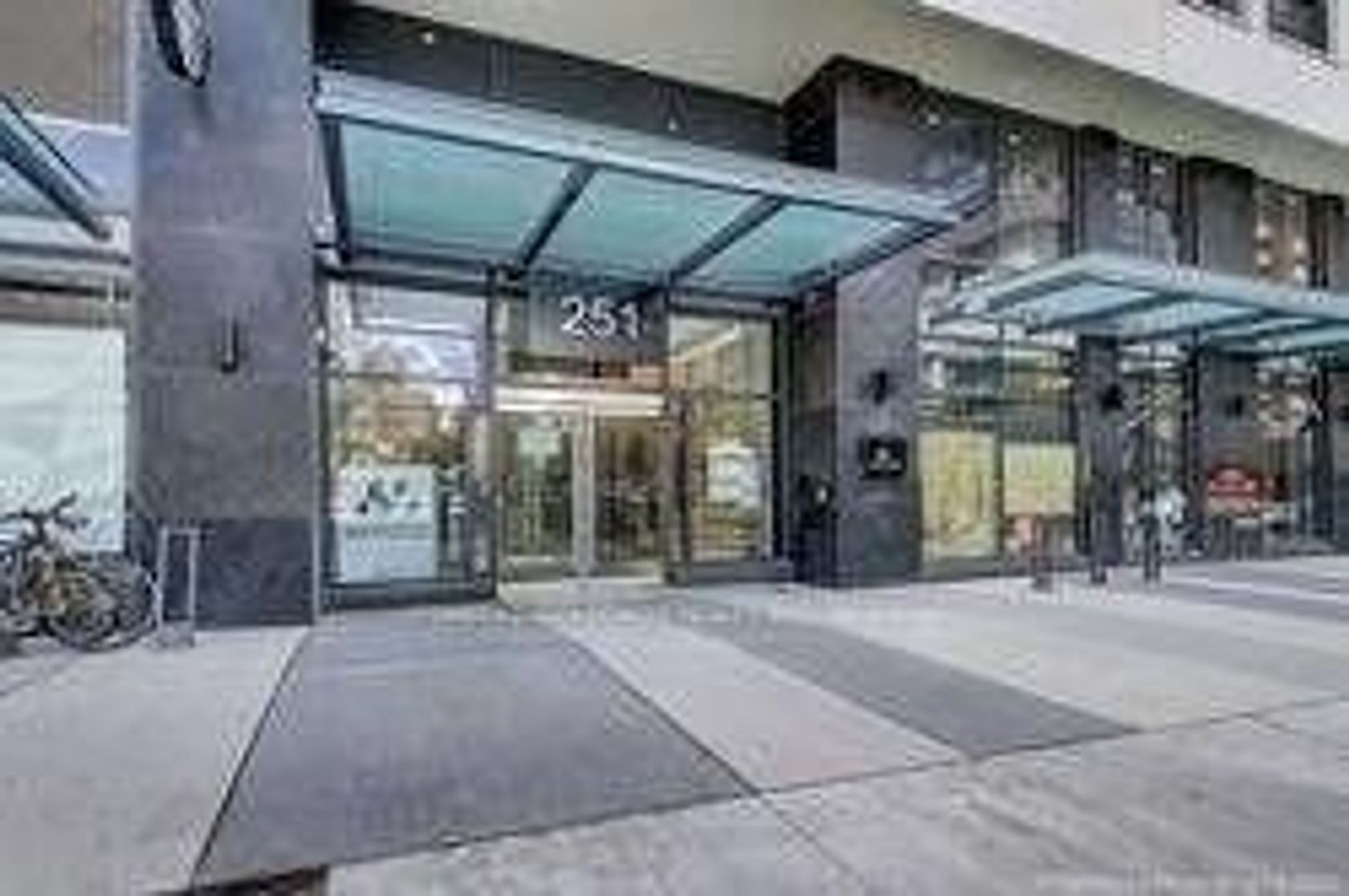 4505 - 251 Jarvis Street, Moss Park, Toronto 