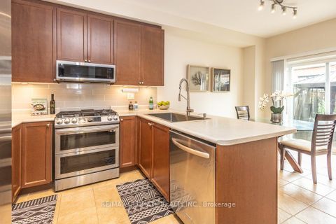 Photo 11 at 60 Haven Road, Patterson, Vaughan