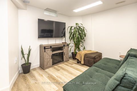 Photo 39 at 60 Haven Road, Patterson, Vaughan