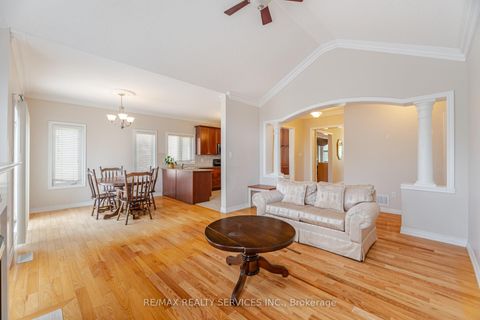 Photo 11 at 2413 Salcome Drive, JC Joshua Creek, Oakville