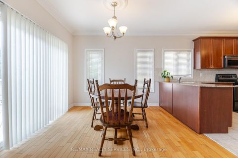 Photo 12 at 2413 Salcome Drive, JC Joshua Creek, Oakville