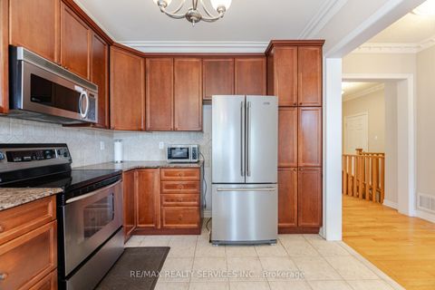 Photo 17 at 2413 Salcome Drive, JC Joshua Creek, Oakville