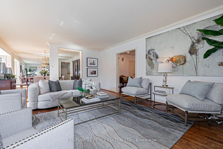 Photo 4 at 4 Page Avenue, Bayview Village, Toronto Photo 4 at 4 Page Avenue, Bayview Village, Toronto