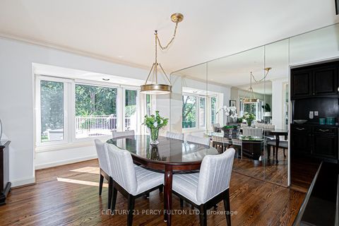 Photo 7 at 4 Page Avenue, Bayview Village, Toronto