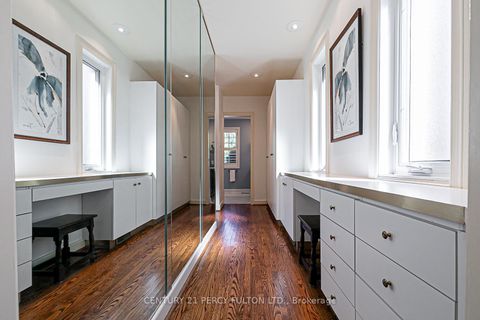 Photo 18 at 4 Page Avenue, Bayview Village, Toronto