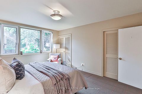 Photo 34 at 4 Page Avenue, Bayview Village, Toronto