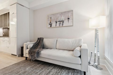 Photo 0 at 311 - 32 Davenport Road, Annex, Toronto Photo 0 at 311 - 32 Davenport Road, Annex, Toronto