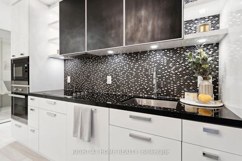 Photo 8 at 311 - 32 Davenport Road, Annex, Toronto