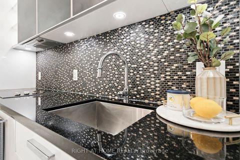 Photo 9 at 311 - 32 Davenport Road, Annex, Toronto Photo 9 at 311 - 32 Davenport Road, Annex, Toronto