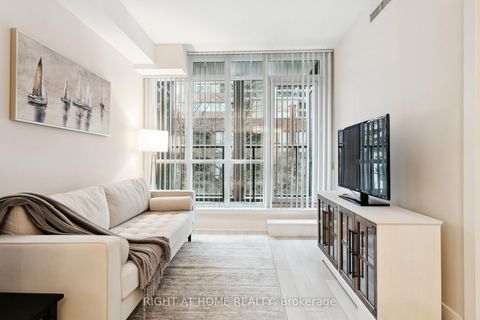 Photo 13 at 311 - 32 Davenport Road, Annex, Toronto