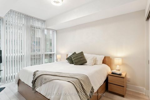 Photo 19 at 311 - 32 Davenport Road, Annex, Toronto
