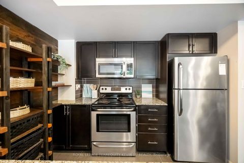 Photo 14 at 163 - 8 Foundry Avenue, Junction, Toronto