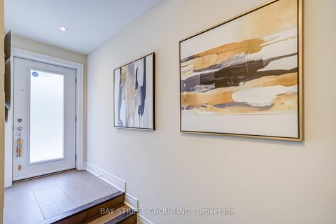 Photo 4 at 37 Lobo Mews, City Centre West, Toronto