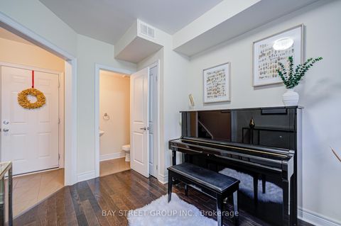 Photo 7 at 37 Lobo Mews, City Centre West, Toronto