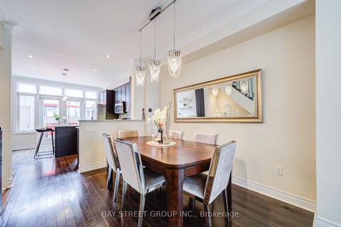 Photo 11 at 37 Lobo Mews, City Centre West, Toronto