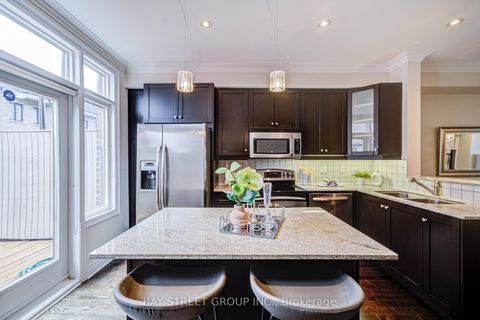 Photo 21 at 37 Lobo Mews, City Centre West, Toronto