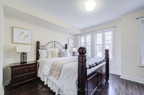 Photo 28 at 37 Lobo Mews, City Centre West, Toronto