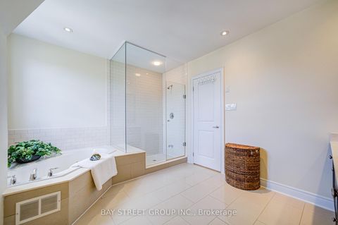 Photo 40 at 37 Lobo Mews, City Centre West, Toronto