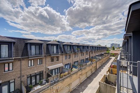 Photo 41 at 37 Lobo Mews, City Centre West, Toronto
