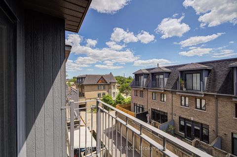 Photo 45 at 37 Lobo Mews, City Centre West, Toronto