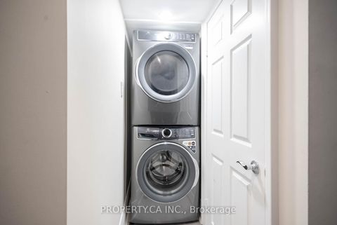 Photo 42 at 5 - 300 Avenue Road, Casa Loma, Toronto
