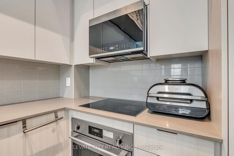 Photo 4 at 219 - 2489 Taunton Road, RO River Oaks, Oakville