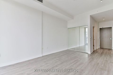Photo 8 at 1014 - 251 Jarvis Street, Moss Park, Toronto