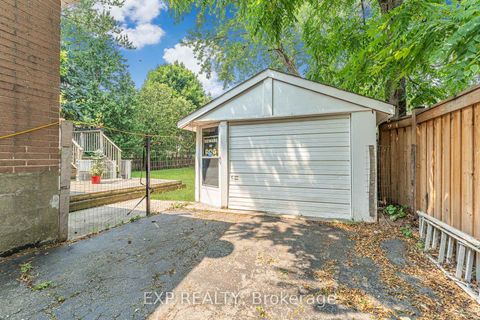 Photo 25 at 611 Pinegrove Road, WO West, Oakville