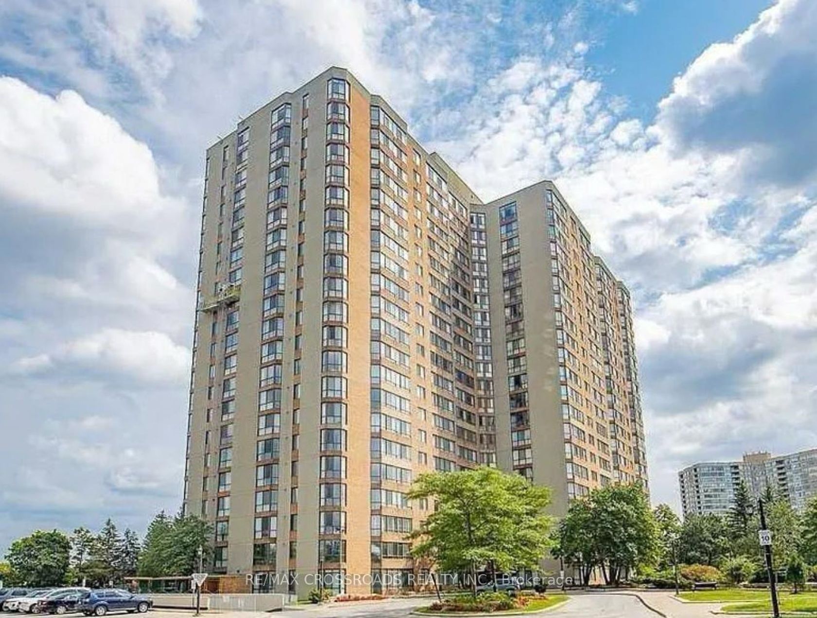 1425 - 75 Bamburgh Circle, Steeles, Toronto 