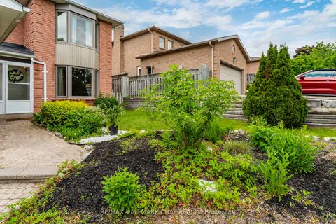 Photo 2 at 26 Kenny Crescent, Letitia Heights, Barrie Photo 2 at 26 Kenny Crescent, Letitia Heights, Barrie