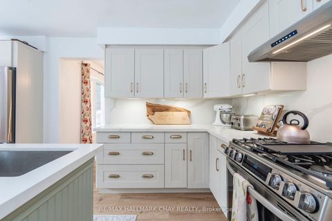 Photo 8 at 26 Kenny Crescent, Letitia Heights, Barrie