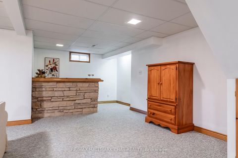 Photo 36 at 26 Kenny Crescent, Letitia Heights, Barrie