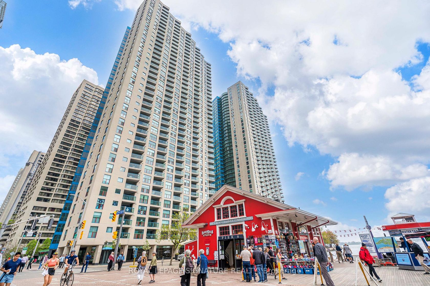 1812 - 99 Harbour Square, Waterfront Communities C1, Toronto 